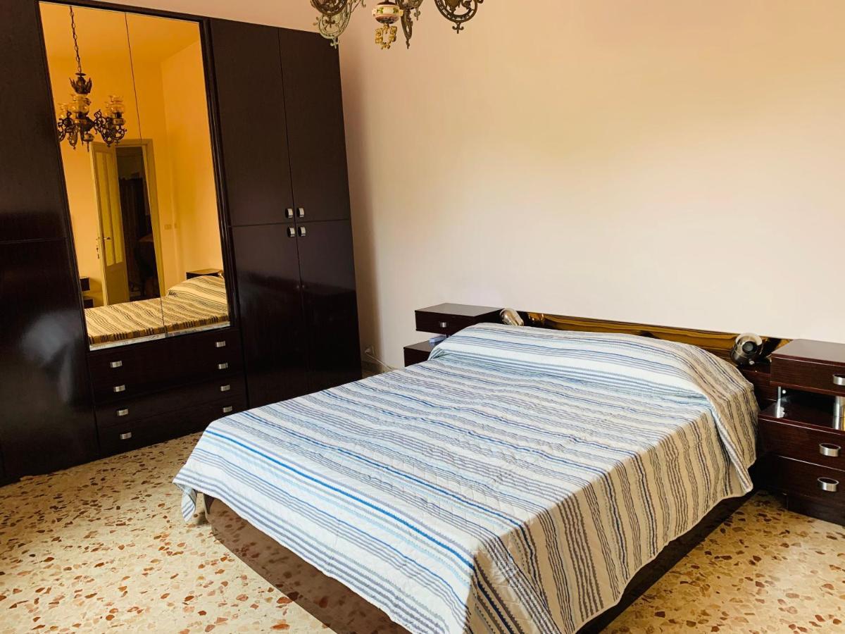 דירות קוסטונאצ'י Li Vigni House מראה חיצוני תמונה